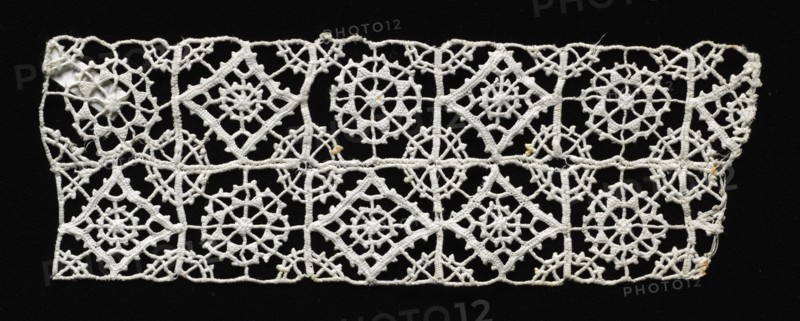 Needlepoint (Reticella) Lace Insertion, 16th century. Italy, Venice, 16th century. Lace, needlepoint: linen; overall: 5.7 x 17.1 cm (2 1/4 x 6 3/4 in.)