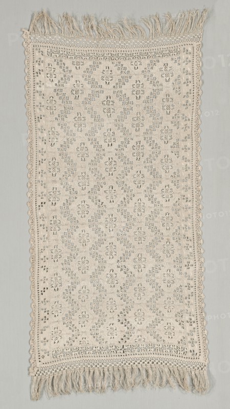 Needlepoint (Cutwork) and Bobbin Lace Table Cover, 16th-17th century. Italy, 16th-17th century. Lace, needlepoint and bobbin: linen; average: 48.3 x 104.8 cm (19 x 41 1/4 in.)