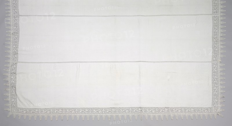 Needlepoint (Reticella) and Bobbin Lace Sheet, late 16th century. Italy, late 16th century. Lace, needlepoint and bobbin: linen; overall: 345.4 x 261.7 cm (136 x 103 1/16 in.)