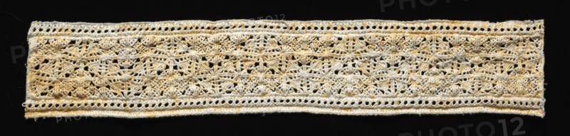 Needlepoint (reticella) Lace Insertion, 16th century. Italy, Venice, 16th century. Lace, needlepoint: linen; average: 5.1 x 28.9 cm (2 x 11 3/8 in.).
