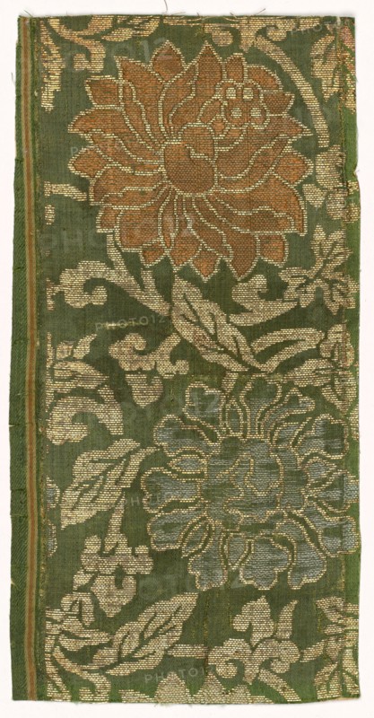 Textile Fragment, 1800s. Japan, 19th century. Silk, metallic thread; overall: 21.5 x 10.7 cm (8 7/16 x 4 3/16 in.)