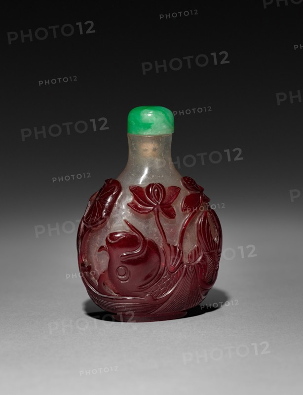 Snuff Bottle, 1644-1912. China, Qing dynasty (1644-1911). Glass; overall: 7.4 cm (2 15/16 in.).