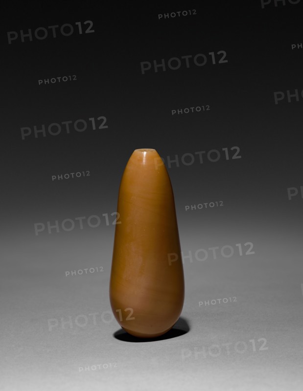 Snuff Bottle, 1644-1911. China, Qing dynasty (1644-1911). Glass; overall: 6.8 cm (2 11/16 in.).