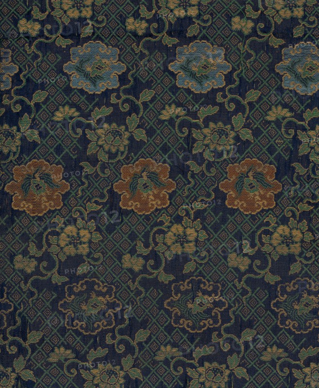 Fragment, 1800s. China, 19th century. Silk; overall: 26.1 x 22.3 cm (10 1/4 x 8 3/4 in.).