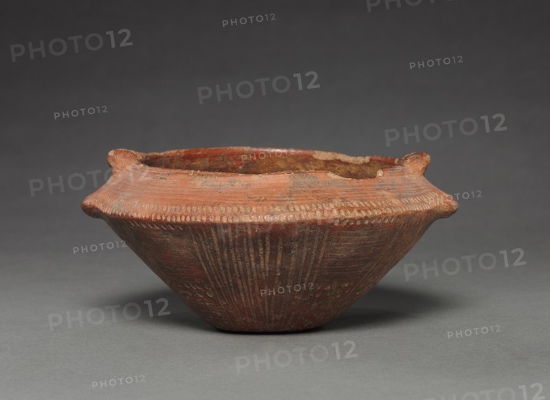 Dish, before 1550. Colombia, 15th-16th century. Red ware with incised patterns; diameter: 14.6 cm (5 3/4 in.); overall: 6.5 x 14.5 cm (2 9/16 x 5 11/16 in.).