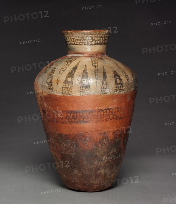 Vase, 1000-1550. Colombia, 11th-16th century. Pottery; overall: 29.7 x 19.6 cm (11 11/16 x 7 11/16 in.).