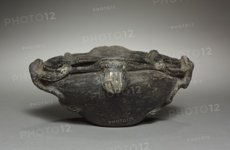 Bowl, before 1921. Colombia, 19th-20th century. Black ware; diameter: 18 cm (7 1/16 in.); overall: 7.5 x 18 cm (2 15/16 x 7 1/16 in.).