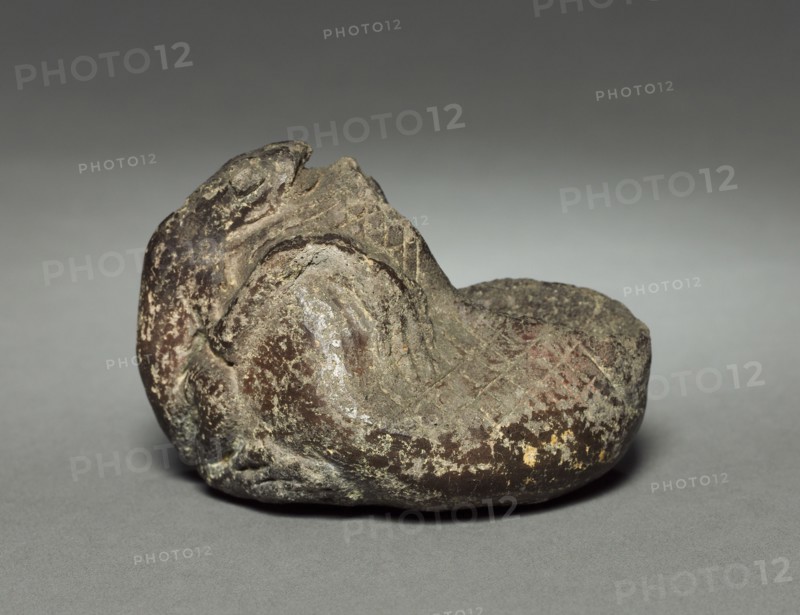Dish, before 1921. Colombia. Pottery; overall: 5.8 x 8 cm (2 5/16 x 3 1/8 in.).