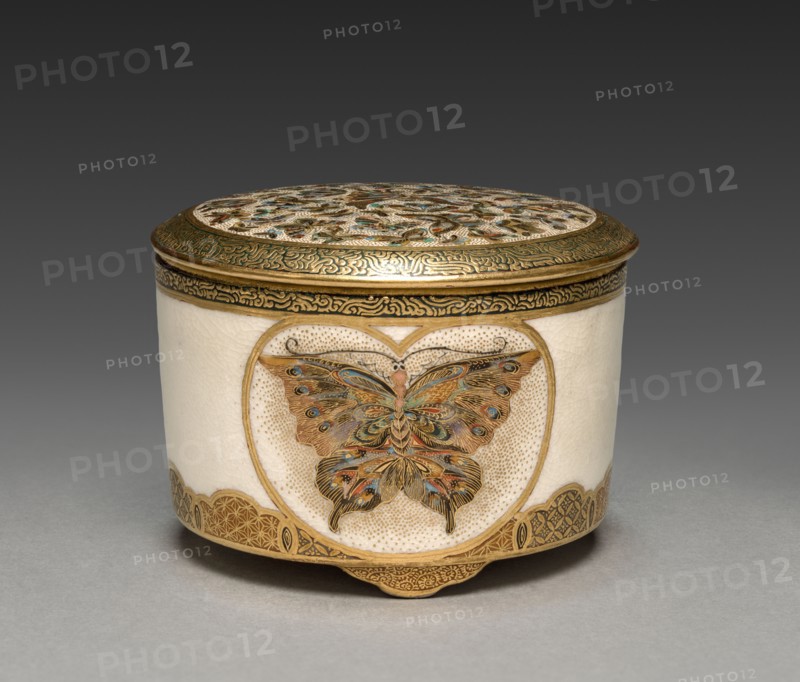 Jar: Satsuma Ware, 1800s. Japan, 19th century. Pottery; diameter: 5.8 cm (2 5/16 in.); overall: 3.9 cm (1 9/16 in.).
