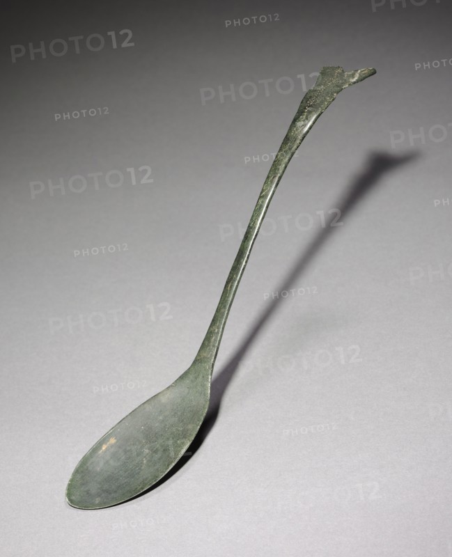 Spoon with Fish-Tail Design, 918-1392. Korea, Goryeo period (918-1392). Bronze; overall: 22.7 cm (8 15/16 in.).