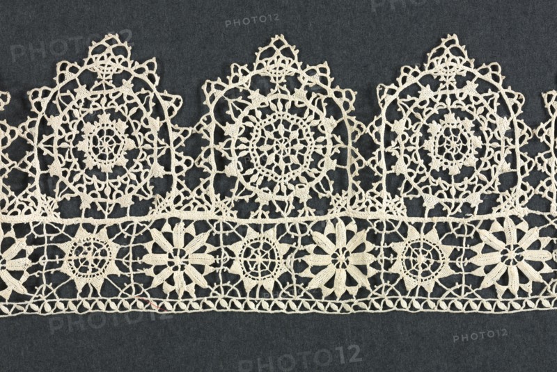 Needlepoint (Reticella) Lace Insertion and Edging, second half of 16th century. Italy, Genoa, second half of 16th century. Lace, needlepoint; average: 10.8 x 66.1 cm (4 1/4 x 26 in.)