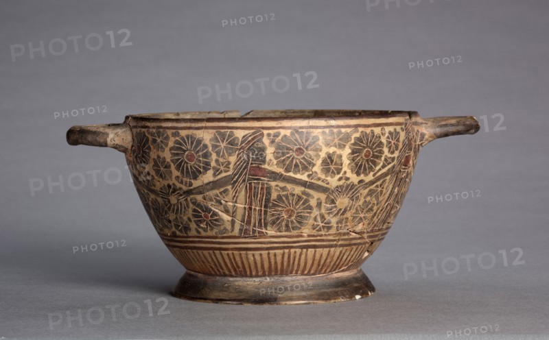 Corinthian Kotyle, 600s BC. Greece, 7th Century BC. Terracotta; diameter: 14.3 cm (5 5/8 in.); overall: 8.8 cm (3 7/16 in.).