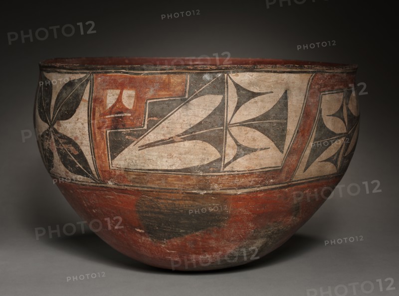 Dough Bowl, 1890. Southwest,Pueblo, Zia, Post-Contact Period,19th century. Ceramic; overall: 43.2 x 29.2 cm (17 x 11 1/2 in.).