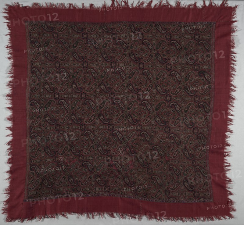 Fragment of a Shawl, late 1700s - early 1800s. India, Kashmir, late 18th - early 19th century. Tapestry twill; wool; overall: 95.3 x 98.4 cm (37 1/2 x 38 3/4 in.)