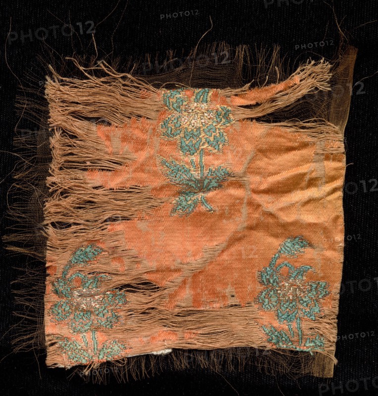 Fragment, 1800s. India, 19th century. Brocade; silk and metal; overall: 8.9 x 9.5 cm (3 1/2 x 3 3/4 in.)