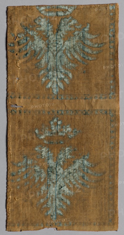 Velvet Fragment, 1400s. Italy, 15th century. Velvet (cut and voided); silk and metal; overall: 34.3 x 16.9 cm (13 1/2 x 6 5/8 in.).
