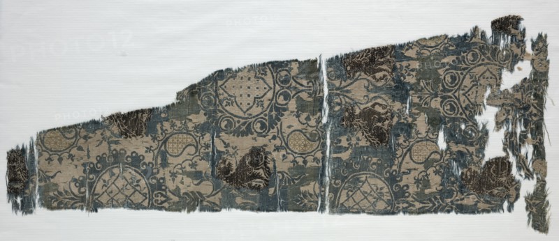 Silk Fragment, 1360-1399. Italy, last third of 14th century. Lampas weave, brocaded; silk and Cyprian gold; overall: 53.2 x 20.6 cm (20 15/16 x 8 1/8 in.).
