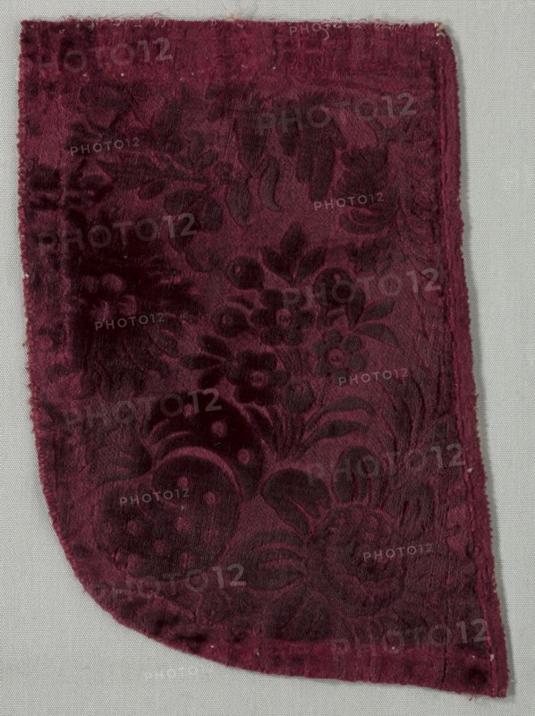 Fragments of a Chasuble, 1600s. Italy, 17th century. Velvet; overall: 24 x 16 cm (9 7/16 x 6 5/16 in.)