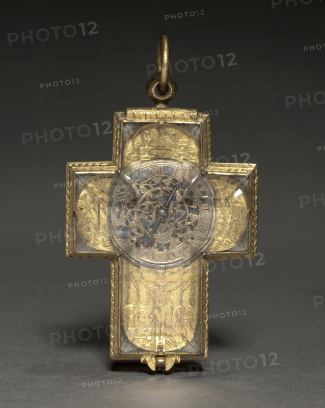 Cross-Shaped Clock, c. 1600. Urban Hörle (German). Gilt copper, steel, and rock crystal; overall: 6.7 x 4.2 x 1.3 cm (2 5/8 x 1 5/8 x 1/2 in.).