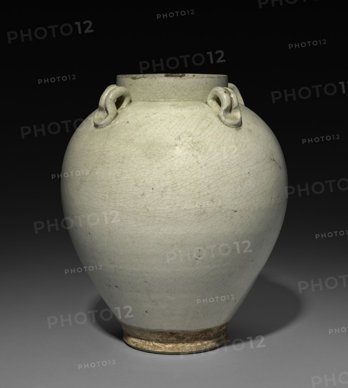 Jar, mid 7th Century. China, Tang dynasty (618-907). Glazed stoneware; diameter: 12.1 cm (4 3/4 in.); overall: 27.6 cm (10 7/8 in.).