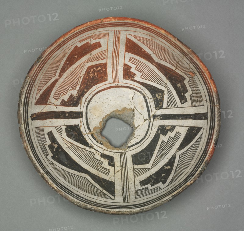 Bowl with Geometric Design (Four-part Design), c 1000- 1150. Southwest, Mogollan, Mimbres, Pre-Contact Period, 11th-12th century. Ceramic; overall: 12 x 28.8 cm (4 3/4 x 11 5/16 in.).