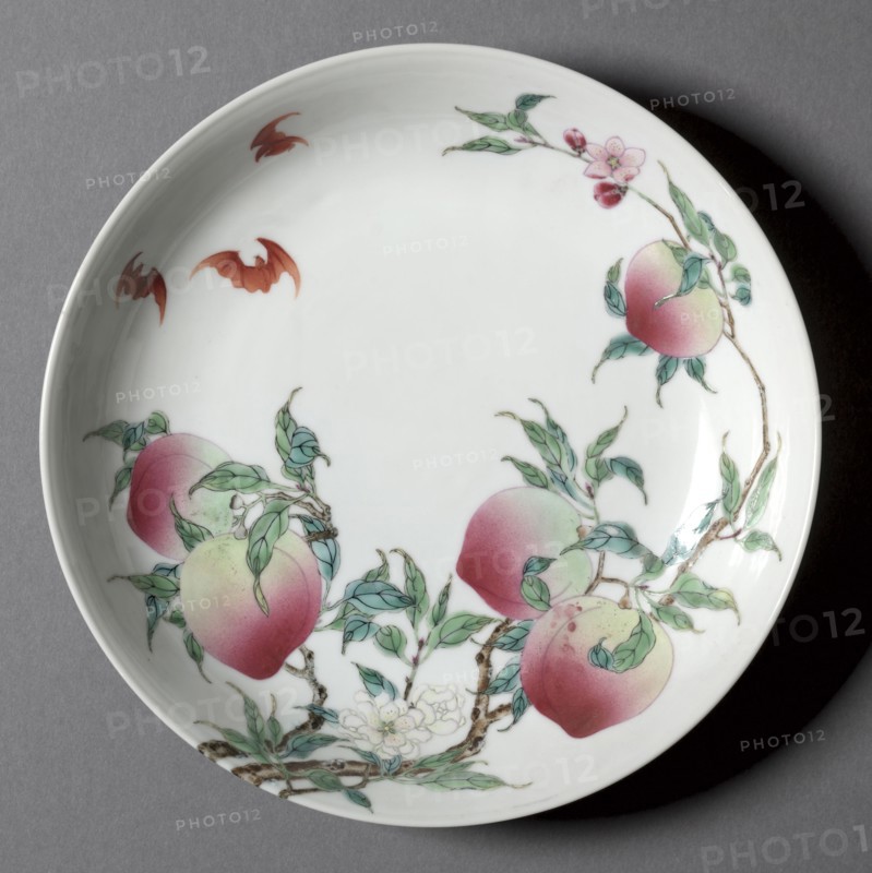 Dish with Bats and Peaches, 1723-35. China, Jiangxi province, Jingdezhen kilns, Qing dynasty (1644-1911), Yongzheng mark and reign (1722-35). Porcelain with famille rose overglaze enamel decoration; diameter: 20.6 cm (8 1/8 in.).
