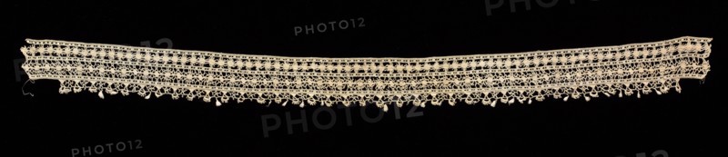 Knotted Lace Collar and Cuff, 17th century. Italy, 17th century. Lace, knotting; average: 5.7 x 77.5 cm (2 1/4 x 30 1/2 in.).