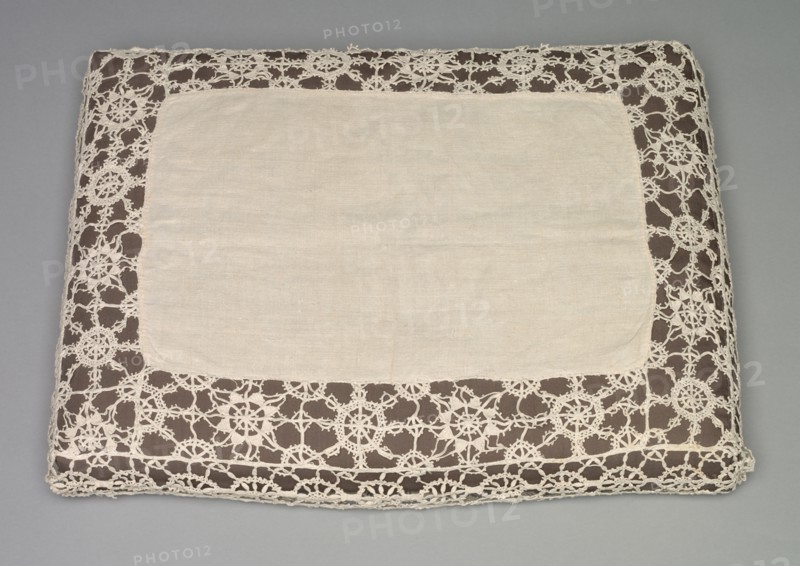 Needlepoint (Reticella) and Bobbin Lace Pillow Case, 17th century. Italy, Genoa, 17th century. Lace, needlepoint and bobbin: linen; average: 38.1 x 47.1 cm (15 x 18 9/16 in.)