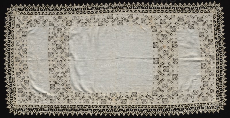 Needlepoint (Cutwork) and Bobbin Lace Cloth, 16th century. Italy, 16th century. Lace, needlepoint and bobbin: linen; average: 183.5 x 90.3 cm (72 1/4 x 35 9/16 in.)