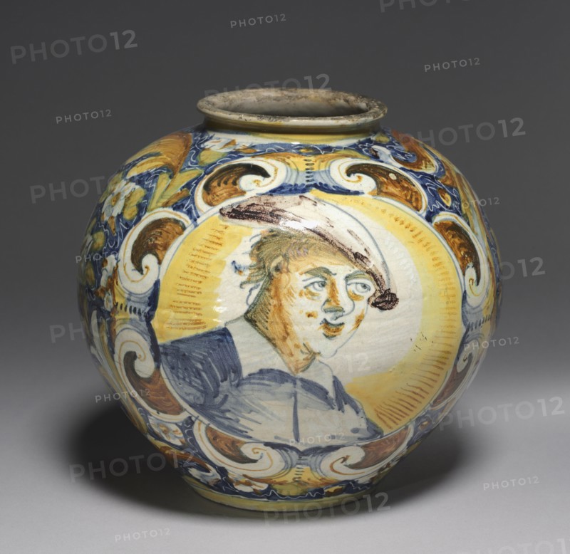 Pharmacy Jar, 1560-1575. Italy, Sicily, Caltagirone, 16th century. Tin-glazed earthenware (maiolica); average: 25.4 cm (10 in.).