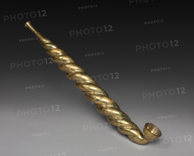 Tobacco Pipe, 19th century. Japan, Edo Period (1615-1868). Brass; overall: 62.2 cm (24 1/2 in.).