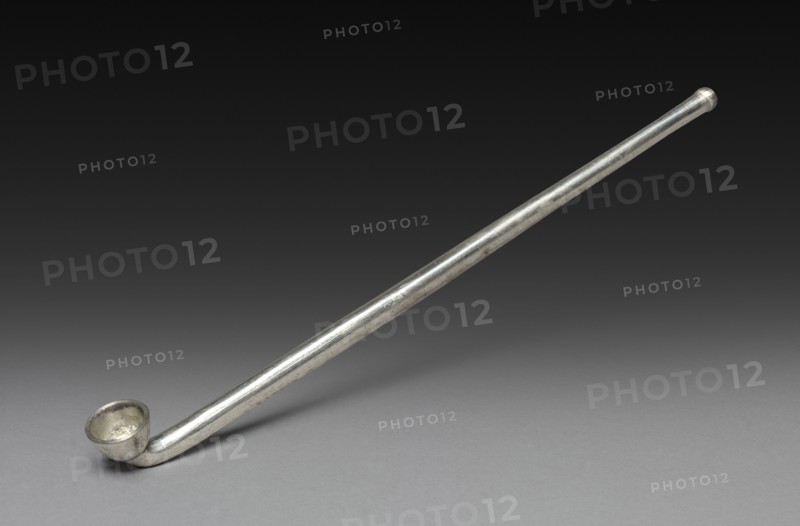 Tobacco Pipe, late 1800s-1900s. Japan, late 19th-20th century. Metal; overall: 20 cm (7 7/8 in.).