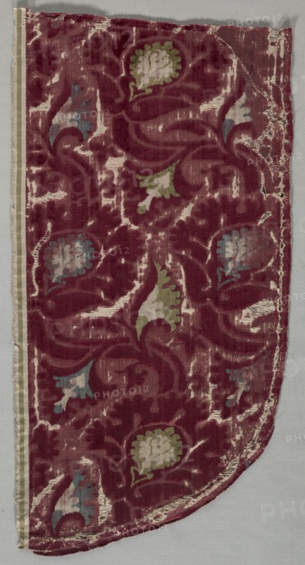 Velvet Fragment (of a Chasuble ?), 1400-1420. Italy, early 15th century. Velvet (cut and voided); silk; overall: 49.5 x 25.1 cm (19 1/2 x 9 7/8 in.)