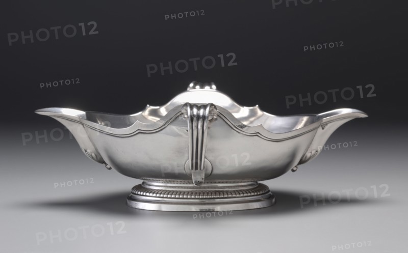Sauce Boat, 1743. Nicolas Duclos (1699-1755), master silversmith in 1726. Silver; overall: 7.7 x 22.9 cm (3 1/16 x 9 in.); average: 17.8 cm (7 in.); base: 9.9 x 7.1 cm (3 7/8 x 2 13/16 in.).