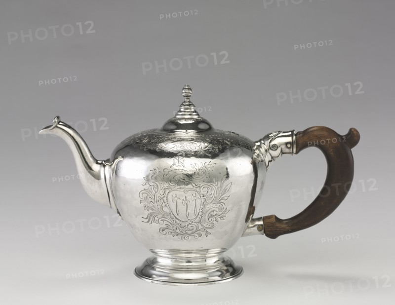 Teapot, c. 1755-1760. Nathaniel Hurd (American, 1730-1778). Silver; with handle: 14.5 x 24.4 cm (5 11/16 x 9 5/8 in.).
