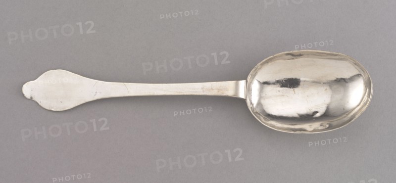 Tablespoon, 1700-1720. Jacob Boelen I (American, 1654-1729). Silver; overall: 19.7 x 4.8 cm (7 3/4 x 1 7/8 in.).