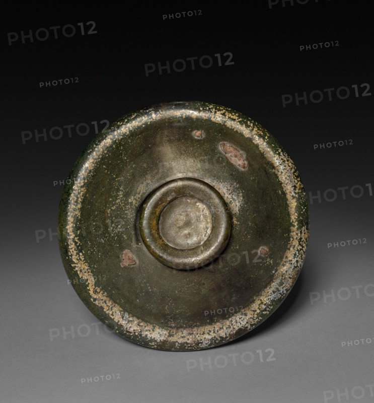 Jar with Cover (lid), 206 BC - AD 220. China, Han dynasty (202 BC-AD 220). Glazed earthenware; diameter: 20.3 cm (8 in.).