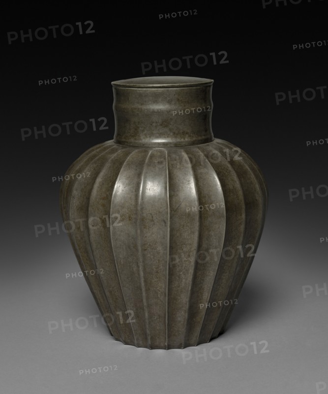 Pewter Jar, 1600s-1800s. Japan, 17th-19th century. Pewter; overall: 21.6 cm (8 1/2 in.).