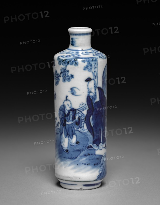 Blue and White Snuff Bottle, 1661-1722. China, Qing dynasty (1644-1911), Kangxi reign (1661-1722). Porcelain; overall: 8.4 cm (3 5/16 in.).