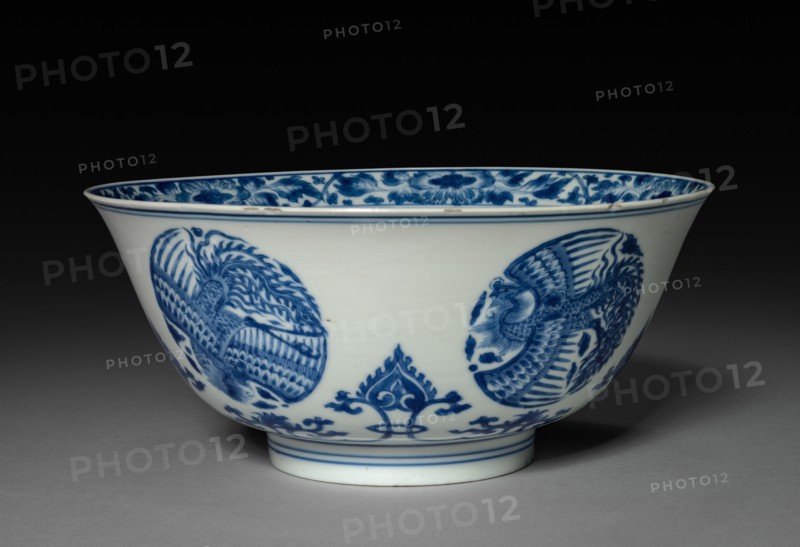 Bowl, 1662-1722. China, Qing dynasty (1644-1912), Kangxi reign (1661-1722). Porcelain; overall: 45.2 cm (17 13/16 in.).