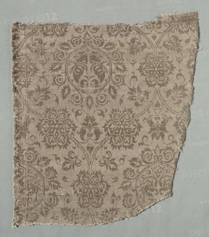 Silk Fragment, 1375-1399. Italy, last quarter of the 14th century. Lampas weave, silk; overall: 28 x 25.7 cm (11 x 10 1/8 in.)