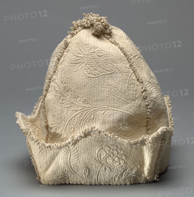 Man's Cap, 1600s. Denmark, 17th century. Linen with cotton design; overall: 19.5 x 21 x 20 cm (7 11/16 x 8 1/4 x 7 7/8 in.)