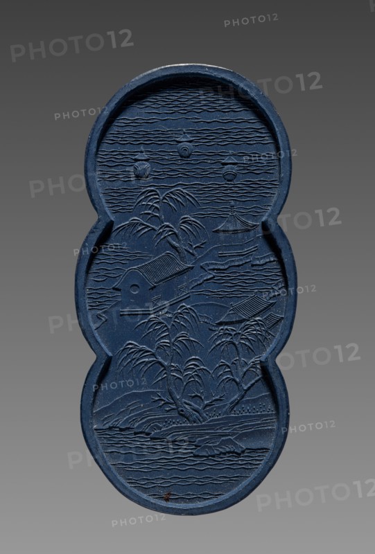 Ink Cake, 1736-95. China, Qing Dynasty (1644-1911), Qianlong reign (1736-95). Ink cake; overall: 7.8 x 3.9 cm (3 1/16 x 1 9/16 in.).