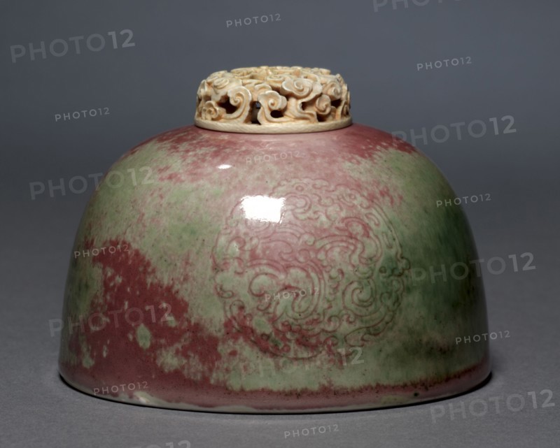 Water Pot with Ivory Lid, 1662-1722. China, Jiangxi province, Jingdezhen, Qing dynasty (1644-1912), Kangxi Period (1662-1722). Porcelain with peach bloom glaze; ivory lid; overall: 7.4 cm (2 15/16 in.).