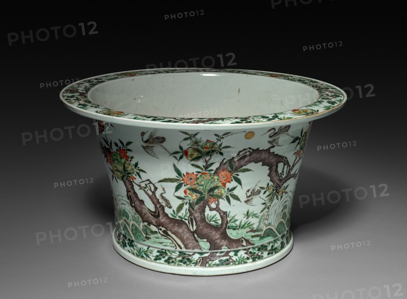 Jardiniere, 1662-1722. China, Qing dynasty (1644-1911), Kangxi reign (1661-1722). Porcelain with famille verte overglaze enamel decoration; diameter: 60.6 cm (23 7/8 in.); overall: 33.7 cm (13 1/4 in.).