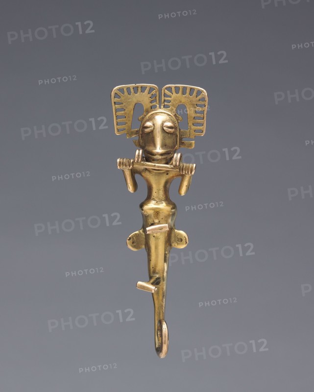 Pendant, 400-700. Panama, International Style, 5th-7th century. Cast gold; average: 8.9 cm (3 1/2 in.).