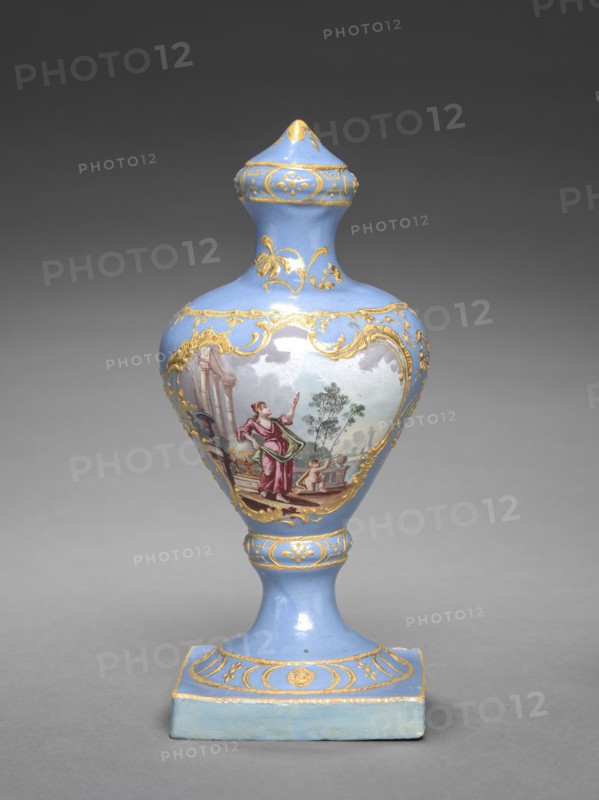 Urn, c. 1770. England, South Staffordshire, 18th century. Enamel; overall: 22.1 x 9.4 x 9.1 cm (8 11/16 x 3 11/16 x 3 9/16 in.).