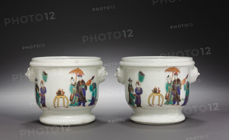 Pair of Bottle Coolers (Seaux à rafraîchir), c. 1725- 1735. Saint Cloud Porcelain Factory (French). Soft-paste porcelain with enamel decoration; diameter: 11 x 11.5 cm (4 5/16 x 4 1/2 in.).