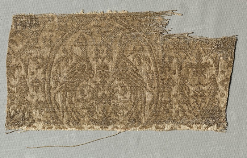 Fragment, 1300s. Iran or Iraq ?, Mongol period, 14th century. Lampas, silk and gold thread; overall: 26.7 x 14 cm (10 1/2 x 5 1/2 in.)