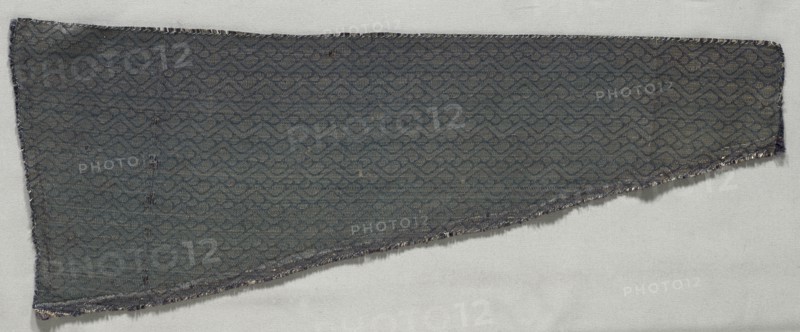 Silk Fragment, 1600s. Italy, 17th century. Silk; average: 52.8 x 20.3 cm (20 13/16 x 8 in.).